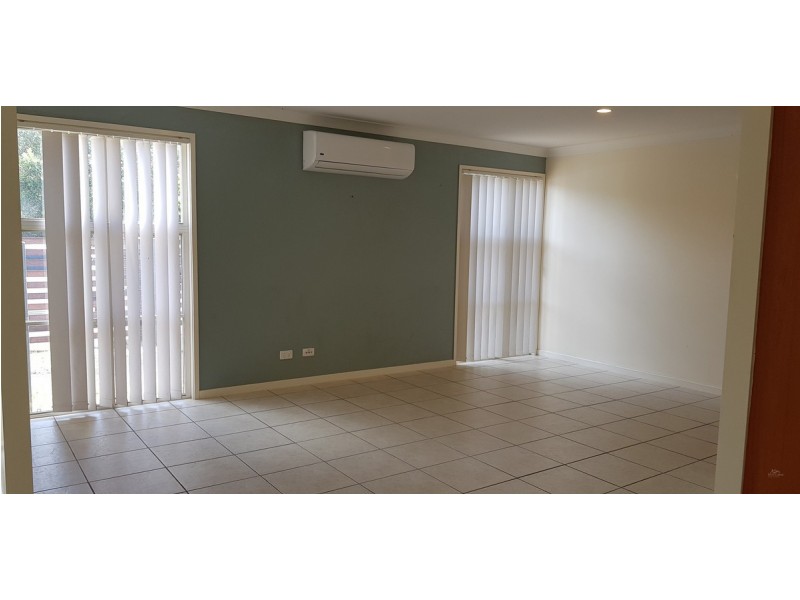 2/16 Ferncliffe Street, Upper Coomera QLD 4209