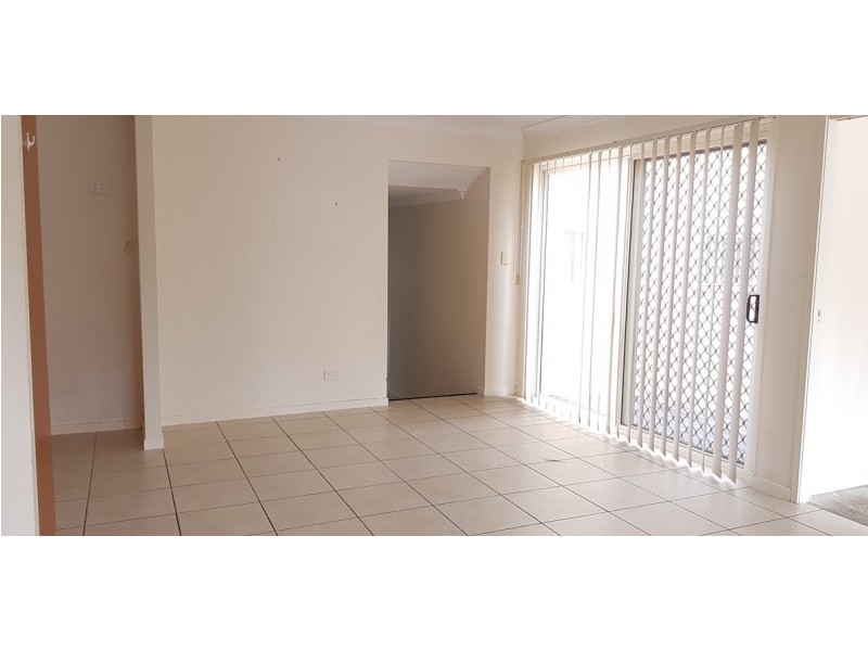 2/16 Ferncliffe Street, Upper Coomera QLD 4209