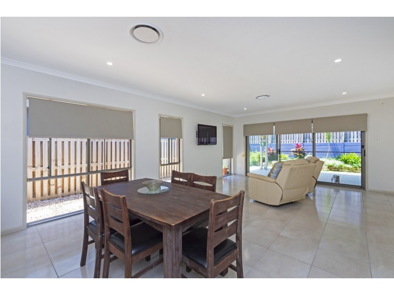 25 Melville Drive, Pimpama QLD 4209