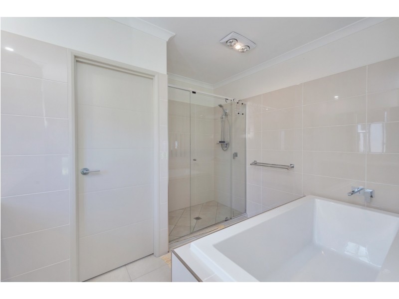 25 Melville Drive, Pimpama QLD 4209