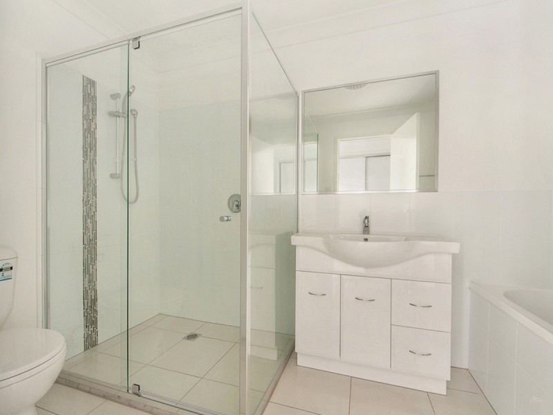 2/34 Oakwood Street, Pimpama QLD 4209