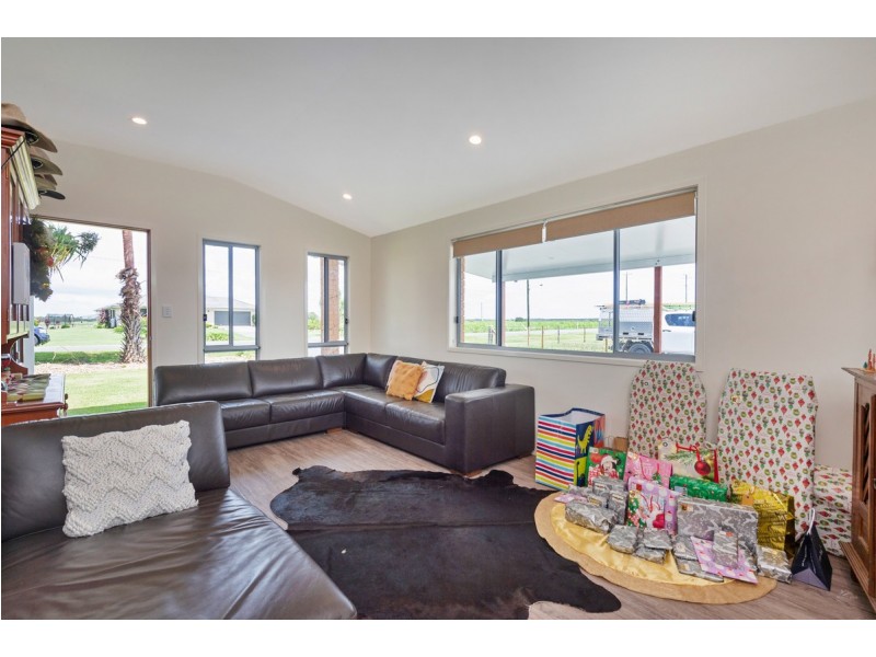 186 Cabbage Tree Pt Road, Steiglitz QLD 4207