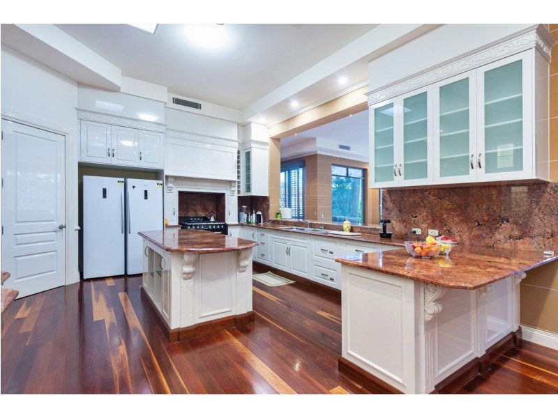 28a Lesley Anne Court, Maudsland QLD 4210