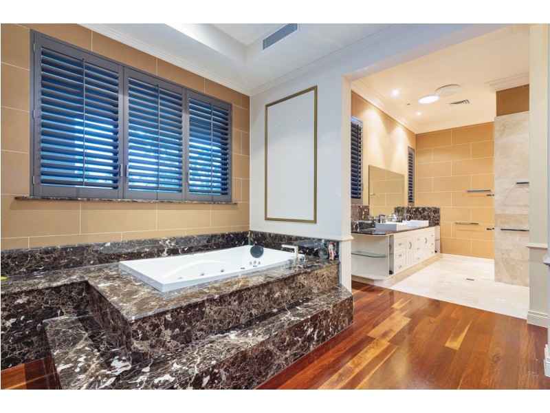 28a Lesley Anne Court, Maudsland QLD 4210