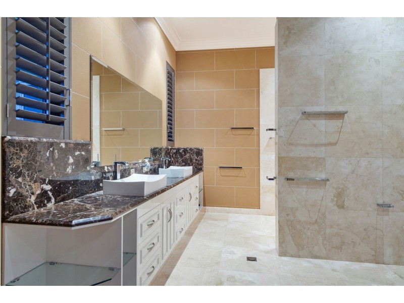 28a Lesley Anne Court, Maudsland QLD 4210