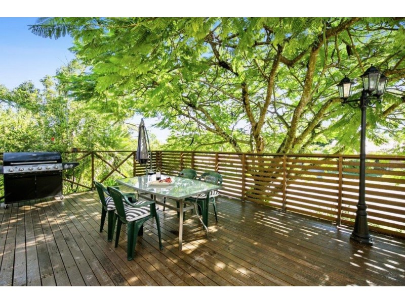 2 Plum Parade, Nerang QLD 4211