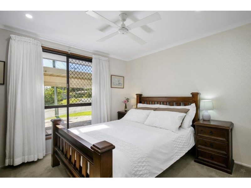 2 Plum Parade, Nerang QLD 4211