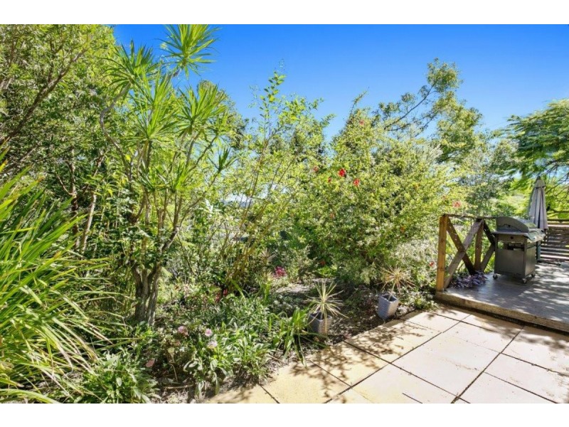 2 Plum Parade, Nerang QLD 4211