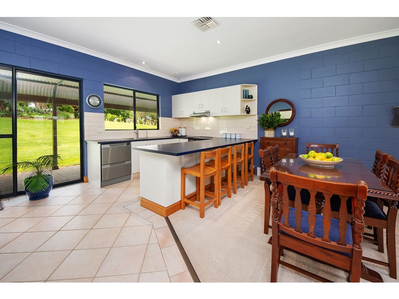 17 Wenz Lane, Canowindra NSW 2804