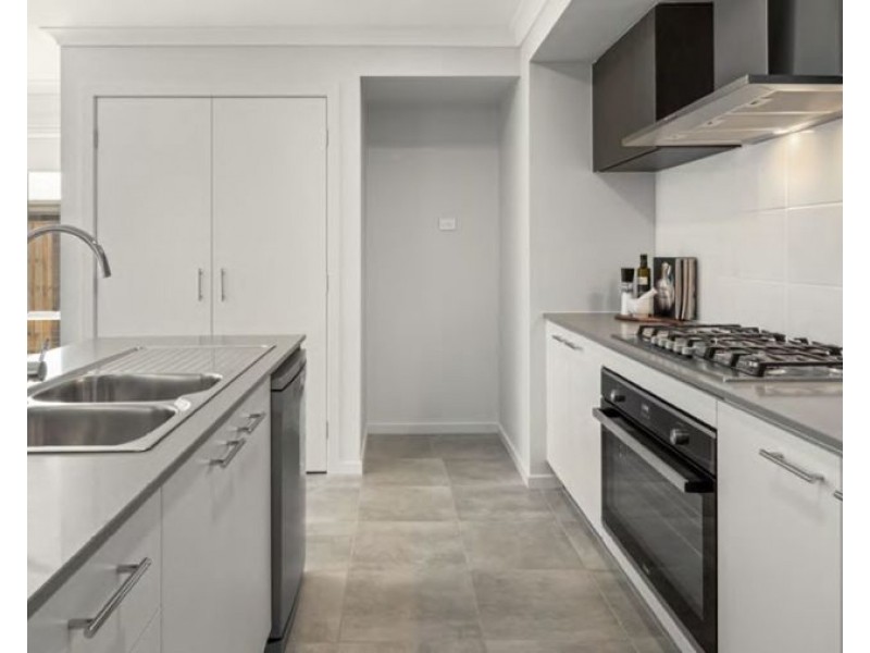 Flinders View QLD 4305