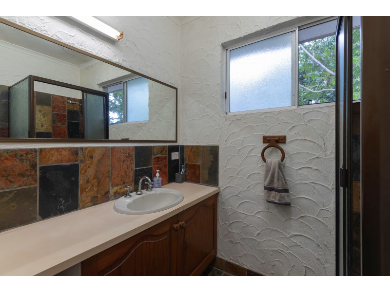 3 Noli Cl, Mossman QLD 4873