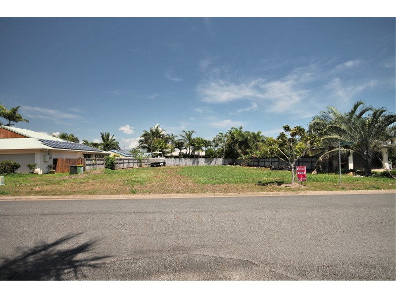 39 Birdwing St, Port Douglas QLD 4877