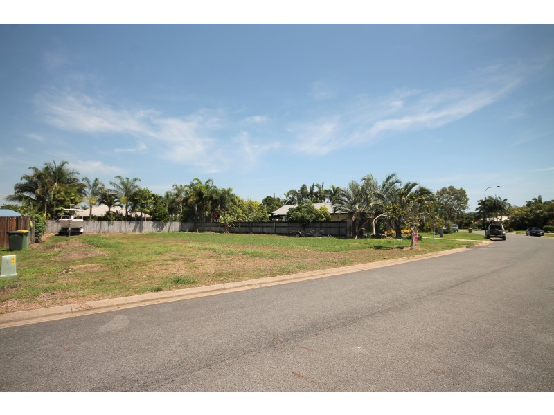39 Birdwing St, Port Douglas QLD 4877