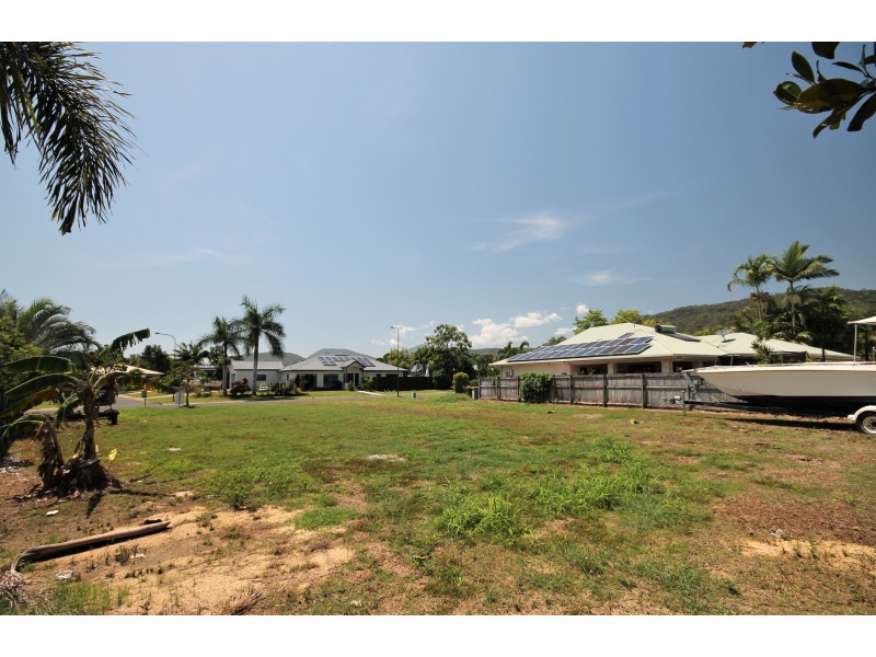 39 Birdwing St, Port Douglas QLD 4877