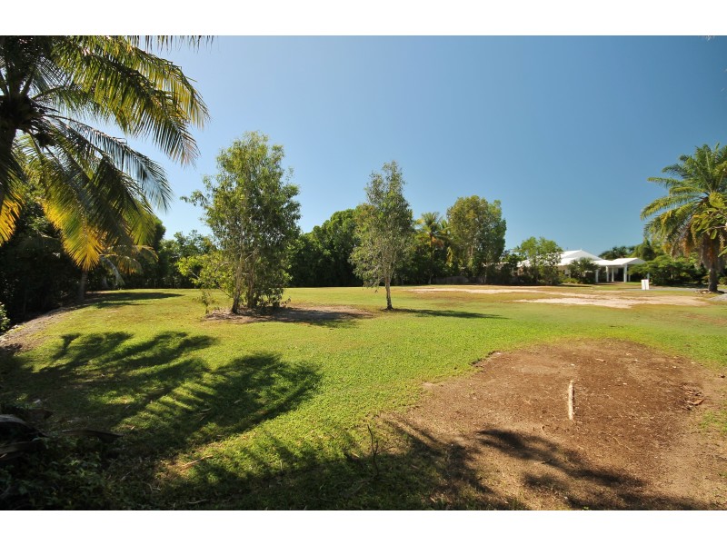 52 Endeavour St, Port Douglas QLD 4877