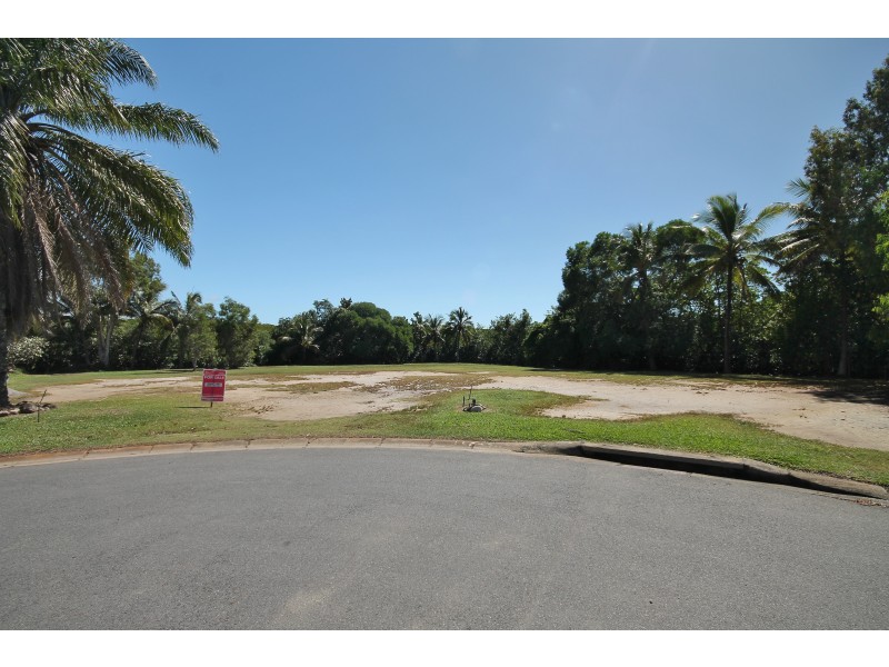 52 Endeavour St, Port Douglas QLD 4877