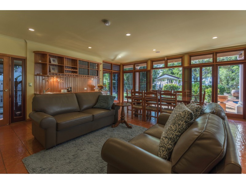 70 Kewarra St, Kewarra Beach QLD 4879