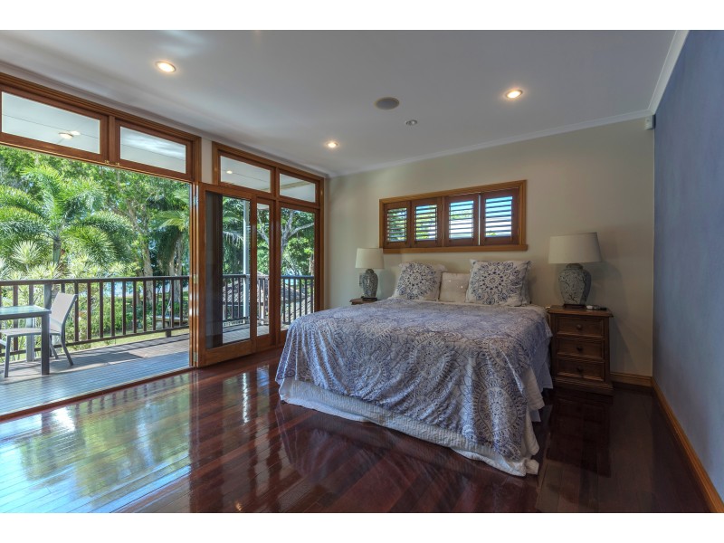70 Kewarra St, Kewarra Beach QLD 4879