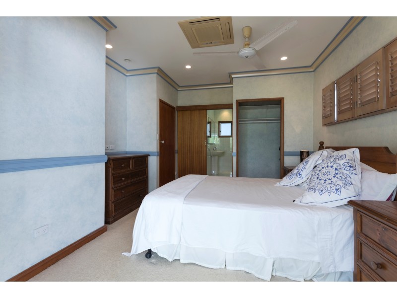 70 Kewarra St, Kewarra Beach QLD 4879