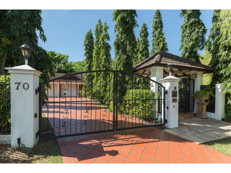 70 Kewarra St, Kewarra Beach QLD 4879