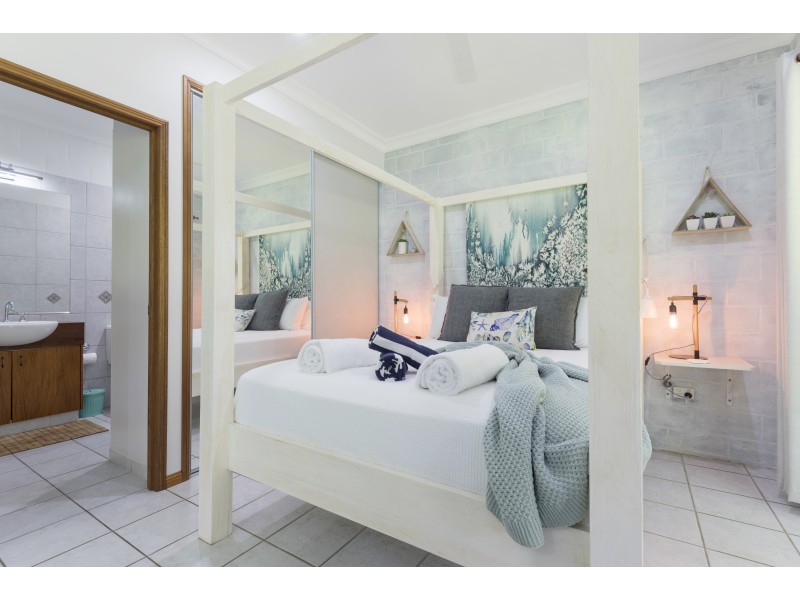 49-51 Reynolds Rd, Oak Beach QLD 4877