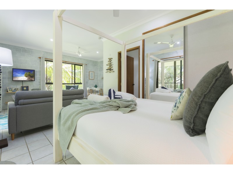 49-51 Reynolds Rd, Oak Beach QLD 4877