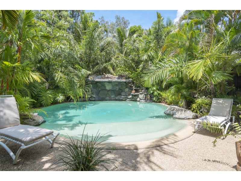 49-51 Reynolds Rd, Oak Beach QLD 4877