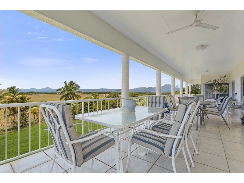 3 Seaview Court, Rocky Point QLD 4873