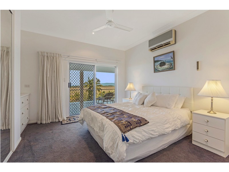 3 Seaview Court, Rocky Point QLD 4873