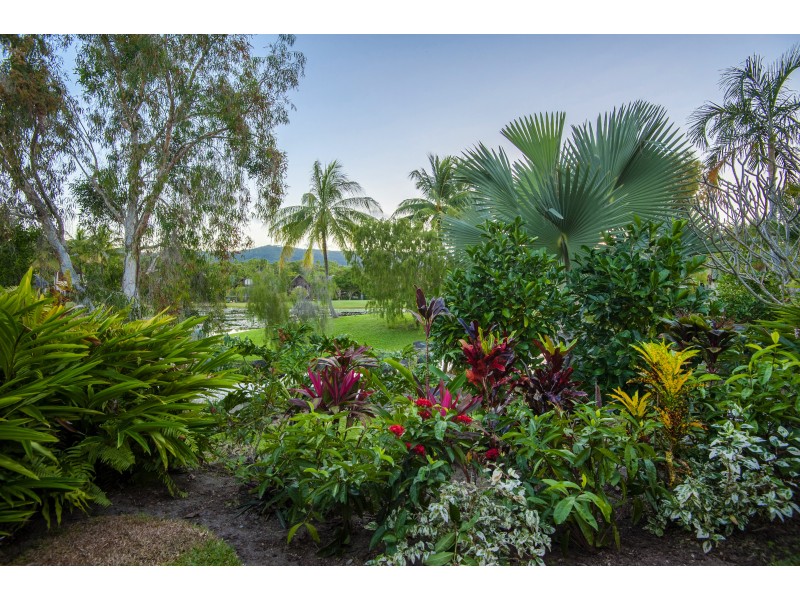 No.11 Bale Drive, Port Douglas QLD 4877