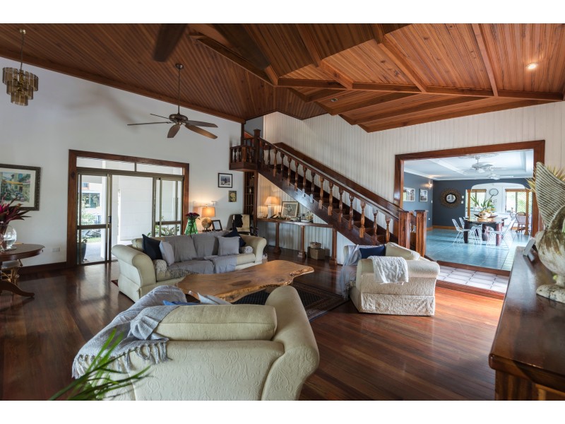 9 Bougainvillea St, Cooya Beach QLD 4873