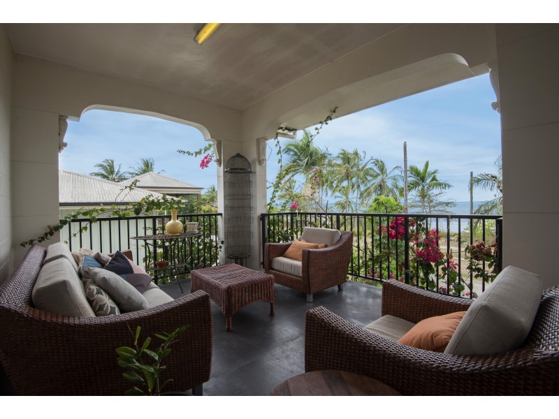 9 Bougainvillea St, Cooya Beach QLD 4873
