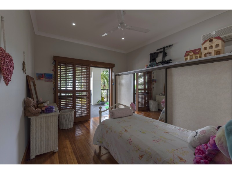 9 Bougainvillea St, Cooya Beach QLD 4873
