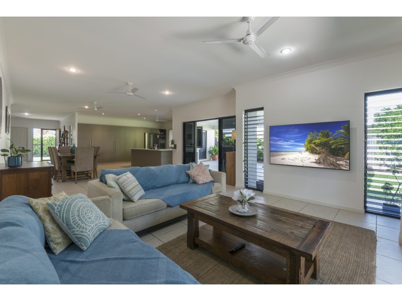 18 Sandpiper St, Port Douglas QLD 4877
