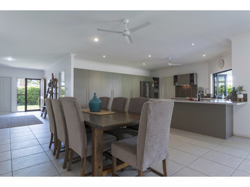 18 Sandpiper St, Port Douglas QLD 4877