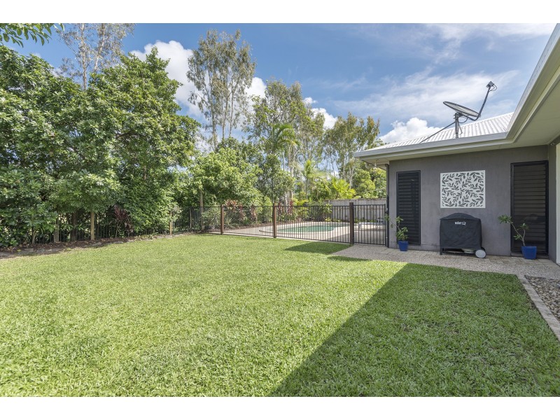18 Sandpiper St, Port Douglas QLD 4877
