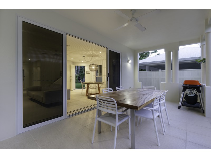 9 ‘Plantation House’ 15 Andrews Close, Port Douglas QLD 4877