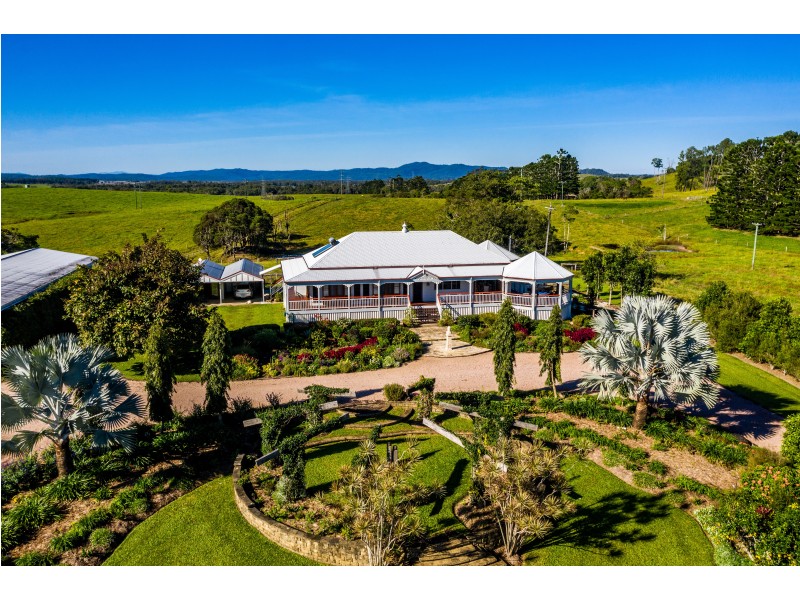 1253 Mossman Mount Molloy Rd, Julatten QLD 4871