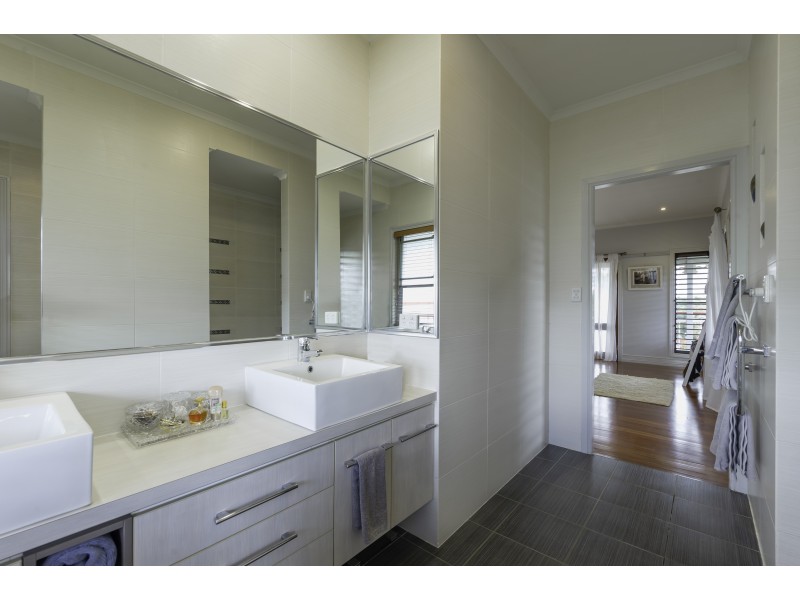 1253 Mossman Mount Molloy Rd, Julatten QLD 4871