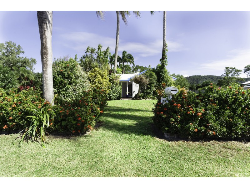 25 Oasis Dr, Wonga Beach QLD 4873