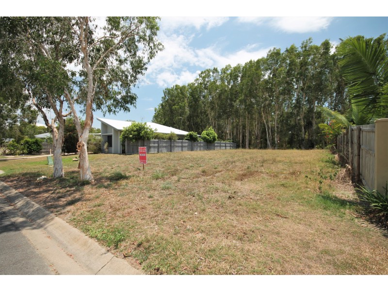 63 Milman Dr, Craiglie QLD 4877