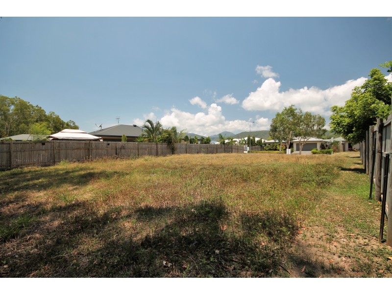 63 Milman Dr, Craiglie QLD 4877