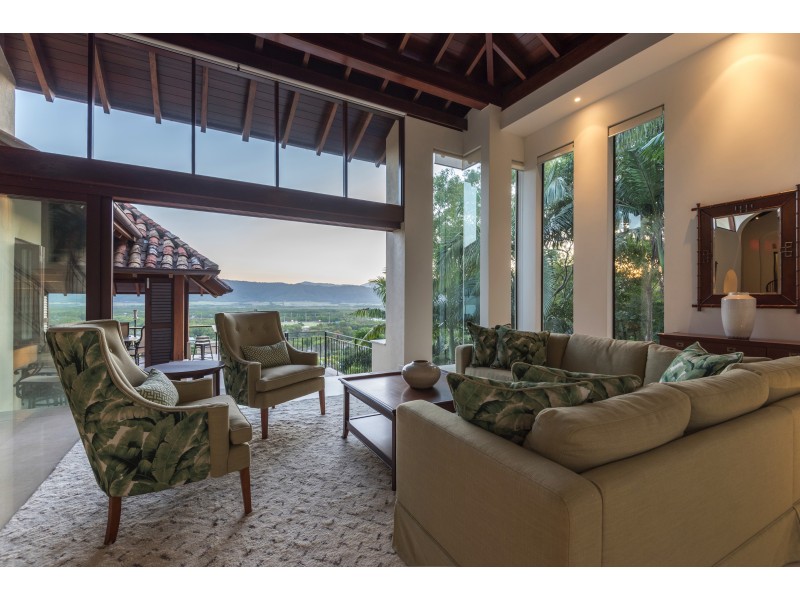 44 Island Point Road, Port Douglas QLD 4877