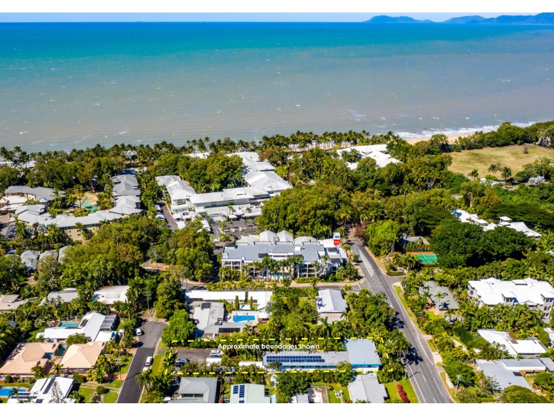 32 Veivers Rd, Palm Cove QLD 4879