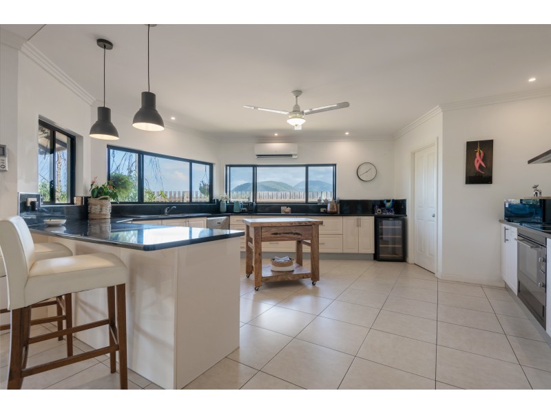23 Dulku Cl, Port Douglas QLD 4877