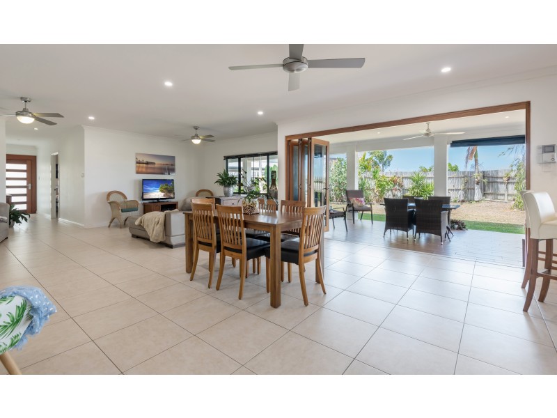 23 Dulku Cl, Port Douglas QLD 4877
