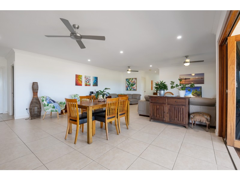 23 Dulku Cl, Port Douglas QLD 4877