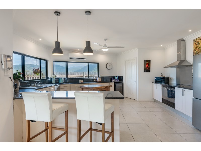 23 Dulku Cl, Port Douglas QLD 4877