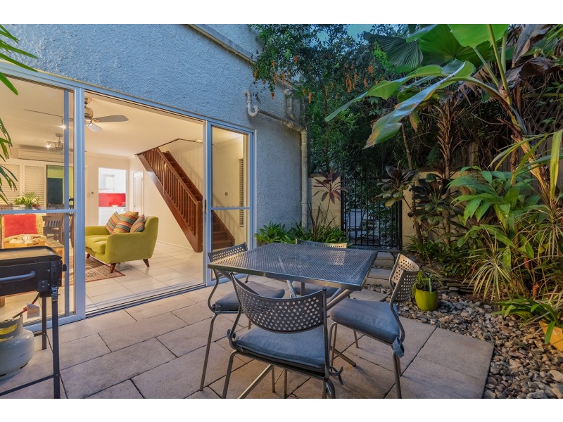 Unit 1/5 Little Reef St, Port Douglas QLD 4877