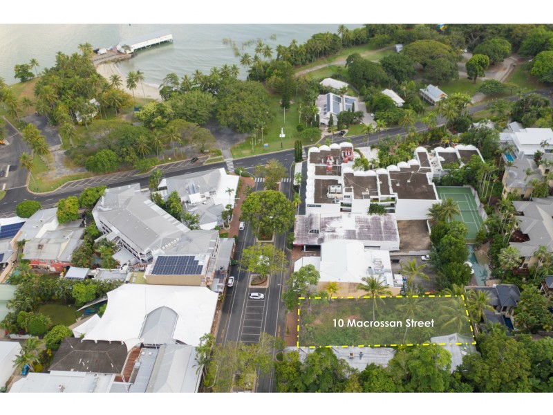 10 Macrossan St, Port Douglas QLD 4877